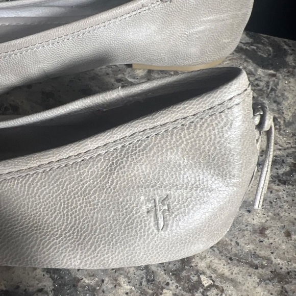 Frye Regina Ballet Flats Ash Gray Tan Women's Size 8.5 EUC leather - Picture 6 of 11